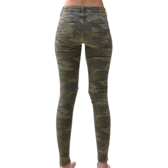 American Eagle Camo Super Stretch Distressed Jegging Jeans Size 2 - Picture 1 of 12